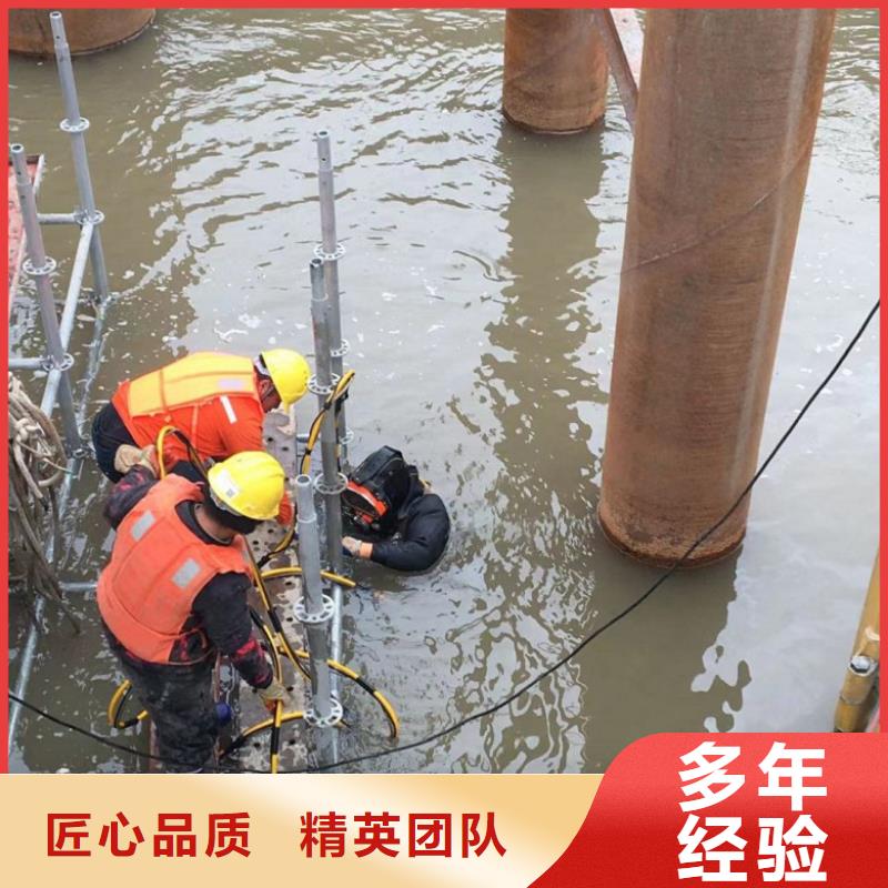定制小型拼装浮吊船的基地