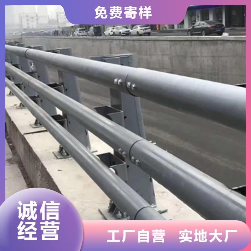 公路防撞护栏价格合理来厂考察