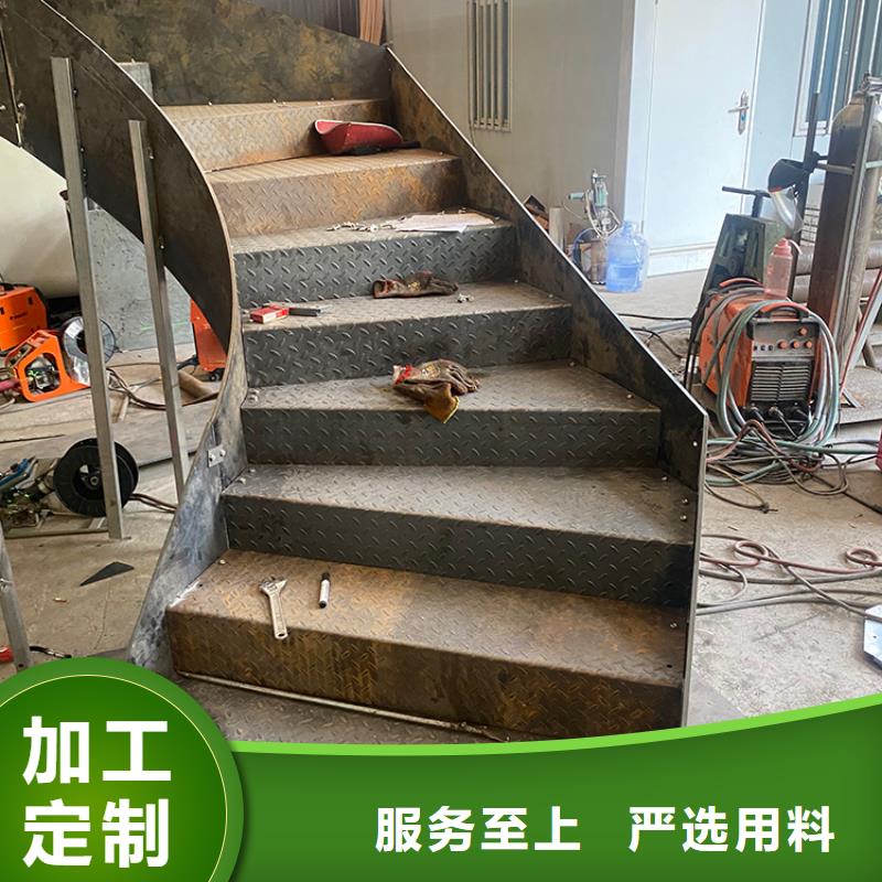 弧形旋转钢制楼梯美观时尚