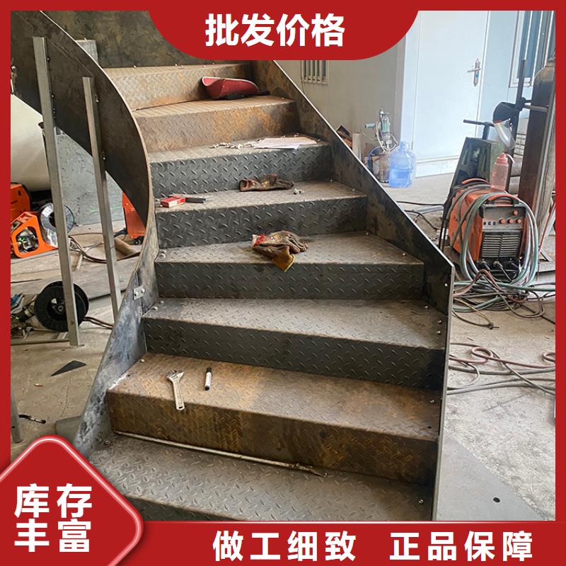 临沂市蒙阴弧形楼梯免费设计