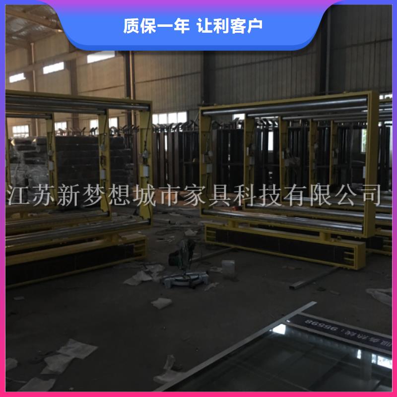 路滚动灯箱中心