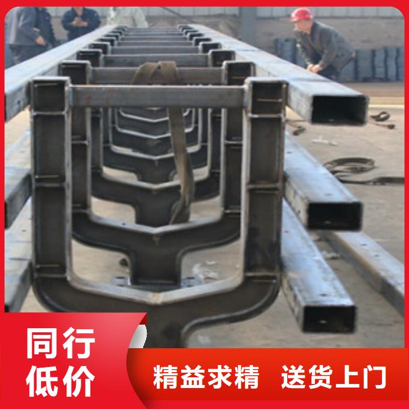 防撞栏杆厂家不锈钢复合管护栏栏杆制定厂家