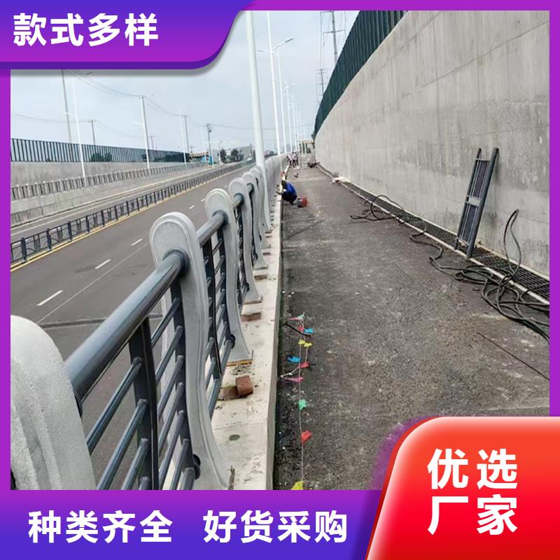 桥梁防撞栏杆专注生产制造多年经久耐用桥梁护栏
