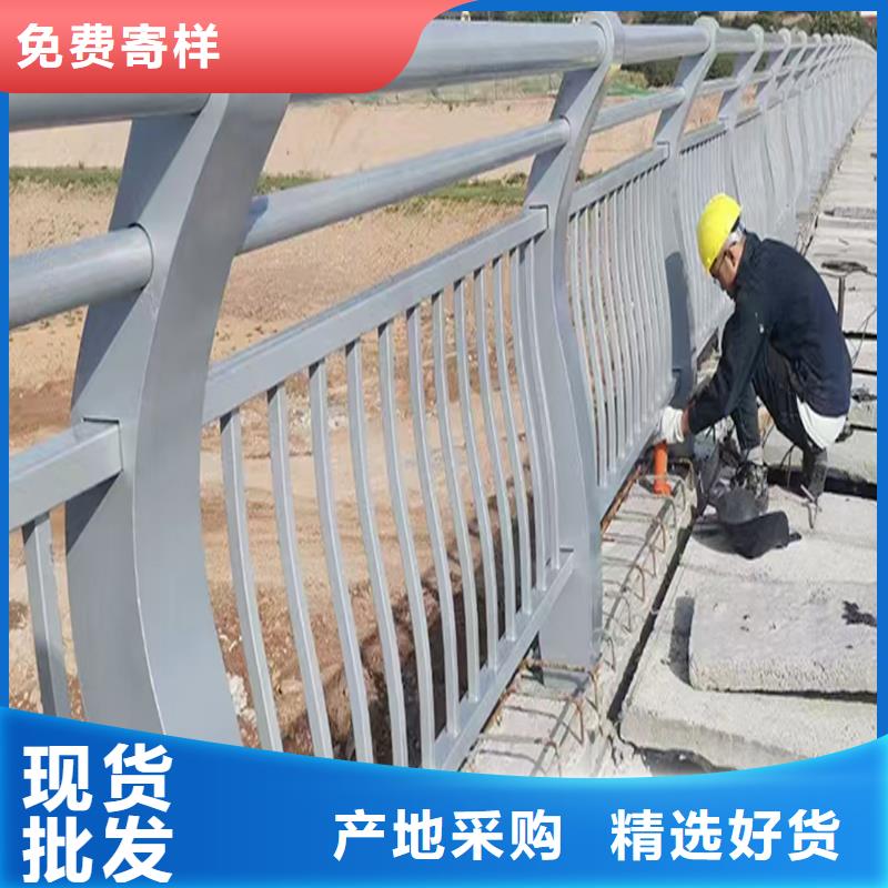 桥梁防撞栏杆专注生产制造多年经久耐用桥梁护栏
