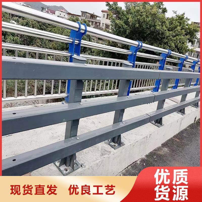 铝合金天桥护栏拥有先进的设备